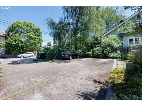 2356 Se Division Street Portland OR 97202