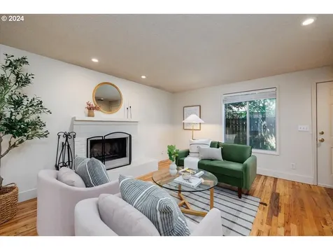 2356 Se Division Street Portland OR 97202