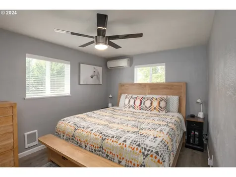 922 Newton Creek Road Roseburg OR 97470