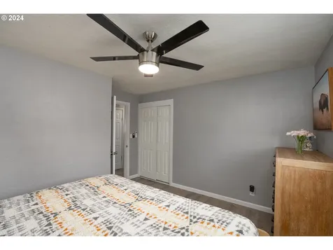 922 Newton Creek Road Roseburg OR 97470