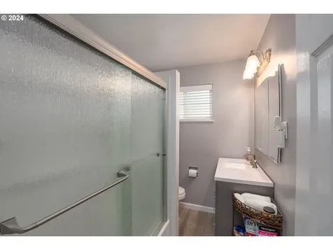 922 Newton Creek Road Roseburg OR 97470