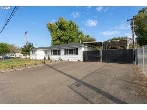 922 Newton Creek Road Roseburg OR 97470