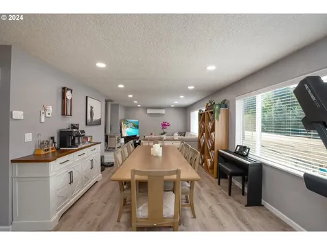 922 Newton Creek Road Roseburg OR 97470
