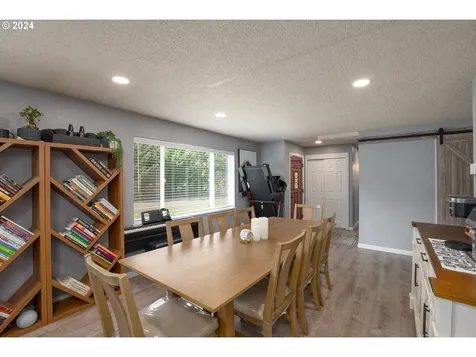 922 Newton Creek Road Roseburg OR 97470