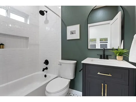 4527 SE 60th Avenue Portland OR 97206