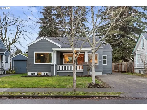 4527 SE 60th Avenue Portland OR 97206