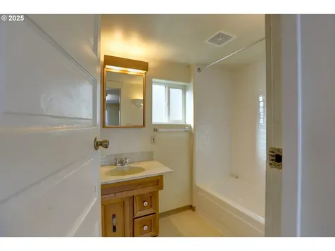 500 E 14th Street The Dalles OR 97058