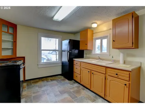 500 E 14th Street The Dalles OR 97058