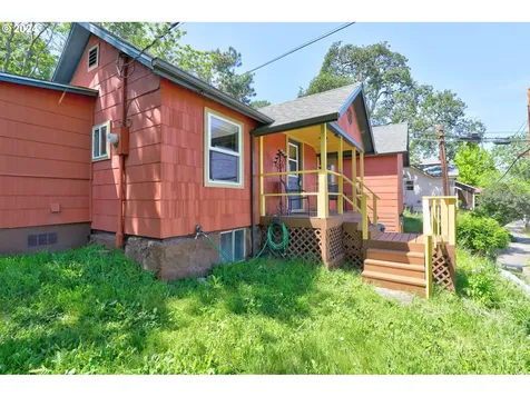 500 E 14th Street The Dalles OR 97058