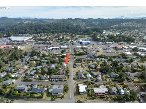 308 NW 15th Street Newport OR 97365