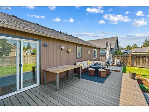 1150 S 2nd Street Cottage Grove OR 97424