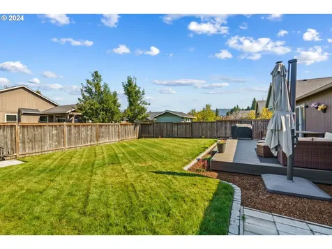 1150 S 2nd Street Cottage Grove OR 97424