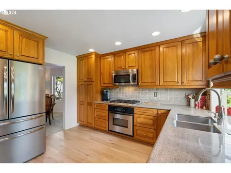 10920 Sw Highland Drive Portland OR 97224