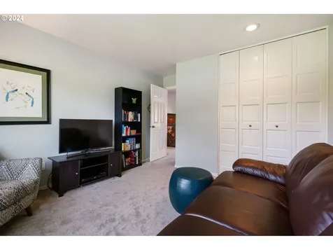 10920 Sw Highland Drive Portland OR 97224