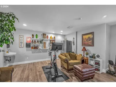 23953 S Schuebel School Road Beavercreek OR 97004