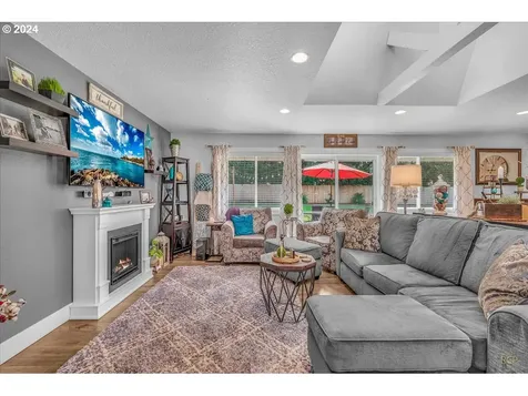 23953 S Schuebel School Road Beavercreek OR 97004