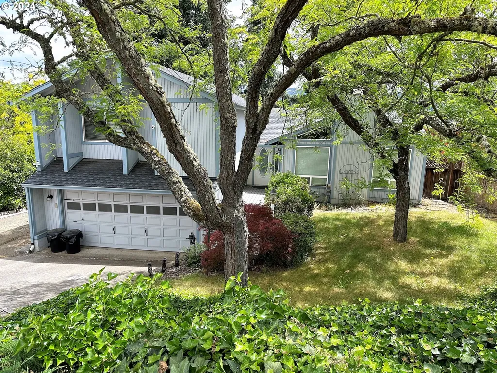 153 Beech Street Roseburg OR 97471