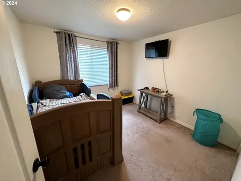 153 Beech Street Roseburg OR 97471