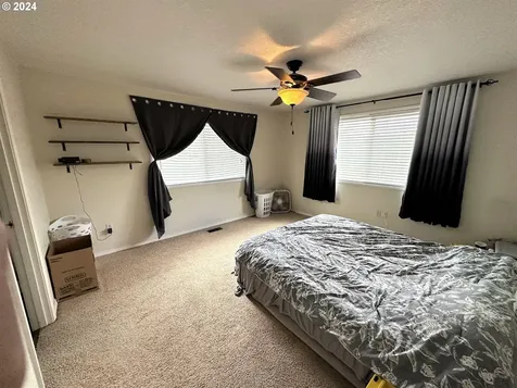 153 Beech Street Roseburg OR 97471