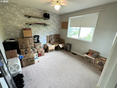 153 Beech Street Roseburg OR 97471