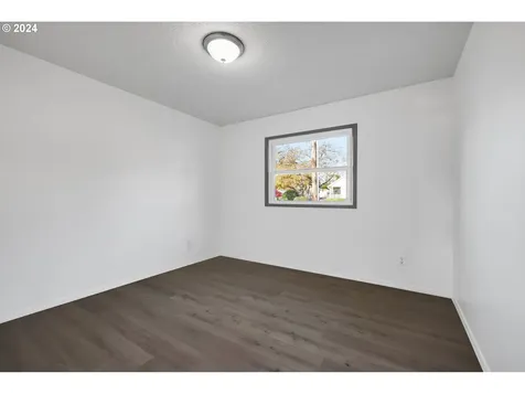 6318 SE Steele Street Portland OR 97206