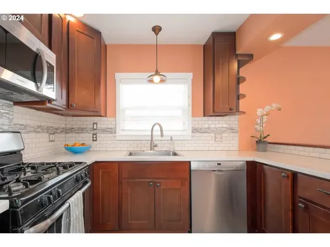 6425 Se 71st Avenue Portland OR 97206