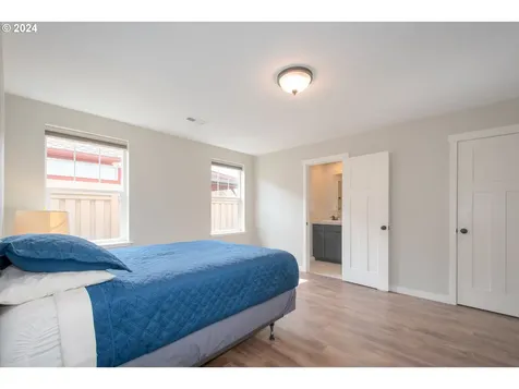 6425 Se 71st Avenue Portland OR 97206