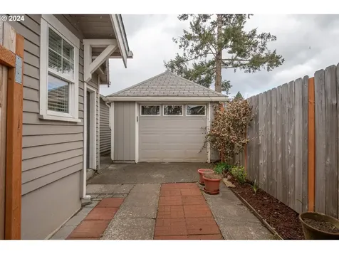 6425 Se 71st Avenue Portland OR 97206