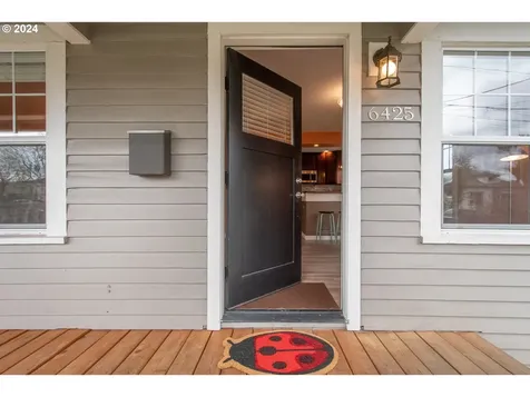 6425 Se 71st Avenue Portland OR 97206