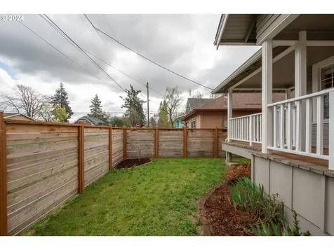 6425 Se 71st Avenue Portland OR 97206