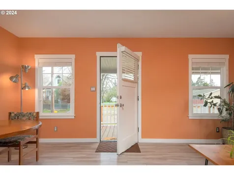 6425 Se 71st Avenue Portland OR 97206