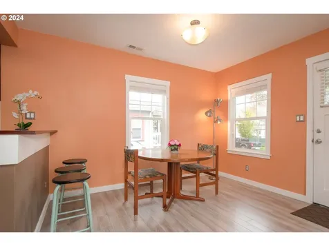 6425 Se 71st Avenue Portland OR 97206