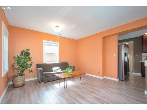 6425 Se 71st Avenue Portland OR 97206