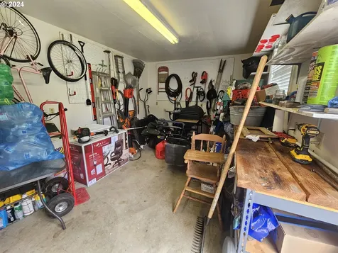 1230 E Fourth Avenue Sutherlin OR 97479