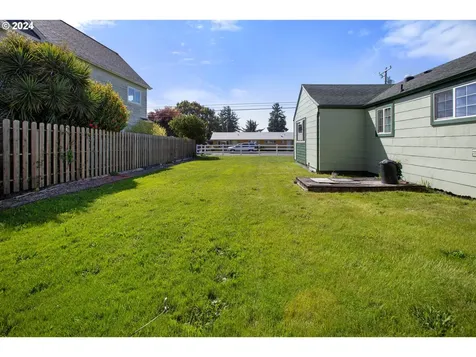 307 S Marple Street Coos Bay OR 97420
