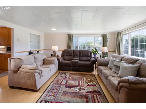 307 S Marple Street Coos Bay OR 97420