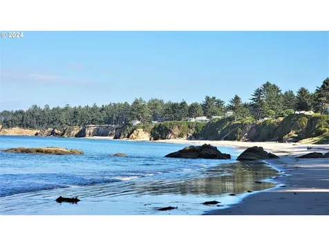 307 S Marple Street Coos Bay OR 97420
