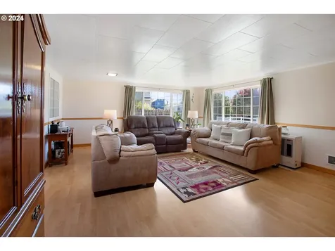 307 S Marple Street Coos Bay OR 97420