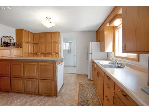 307 S Marple Street Coos Bay OR 97420