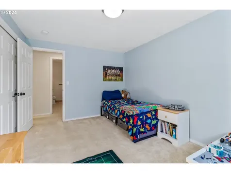 11720 SW Hazelwood Loop Portland OR 97223