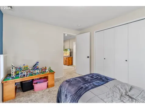 11720 SW Hazelwood Loop Portland OR 97223