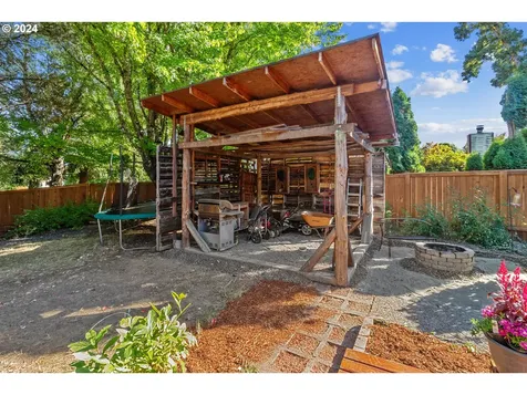 11720 SW Hazelwood Loop Portland OR 97223