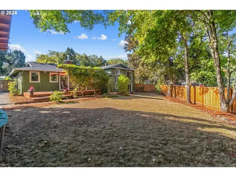 11720 SW Hazelwood Loop Portland OR 97223