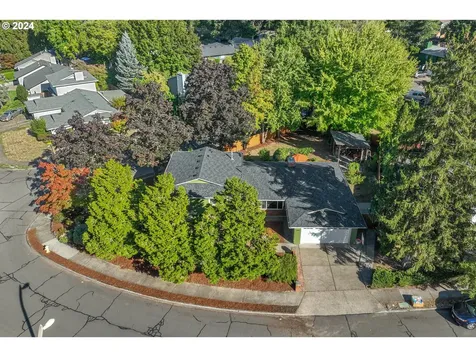 11720 SW Hazelwood Loop Portland OR 97223