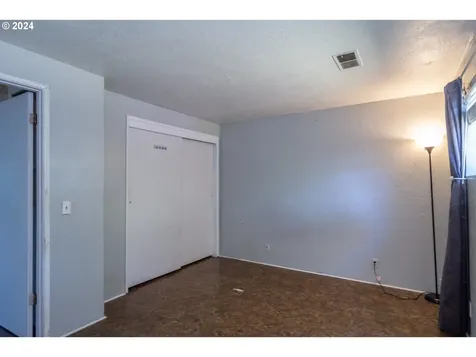 359 E Second Avenue Sutherlin OR 97479