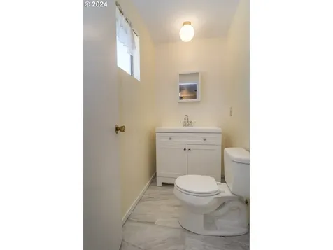 359 E Second Avenue Sutherlin OR 97479