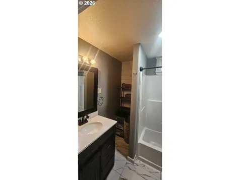 680 S 5th Street Harrisburg OR 97446