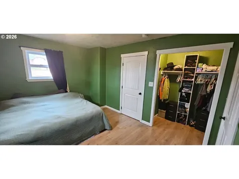 680 S 5th Street Harrisburg OR 97446