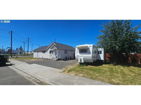 680 S 5th Street Harrisburg OR 97446