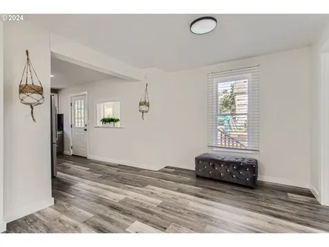 114 Apperson Street Oregon City OR 97045